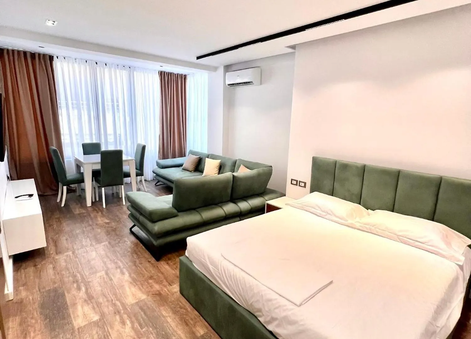 Hrs Apartment 1 Dıraç Arnavutluk